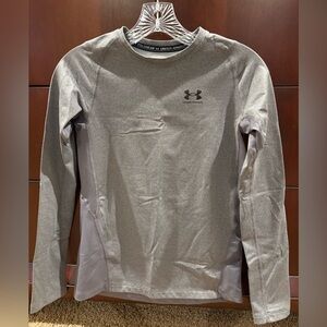 Like New Under Armour Kids Coldgear Long Sleeve Tee Size Youth Large